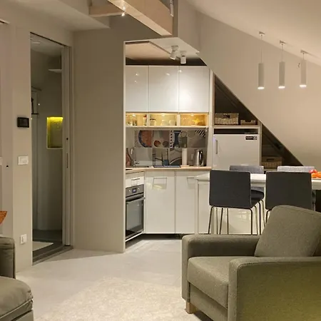 Konaci Koznik Porodicni * Kopaonik