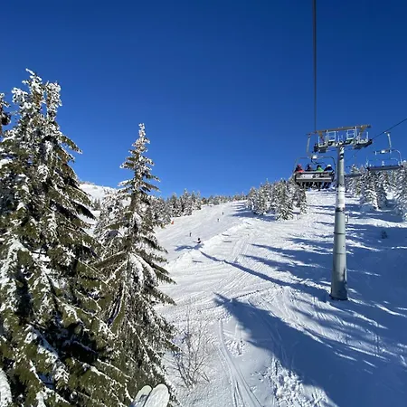 Konaci Koznik Porodicni Appartement